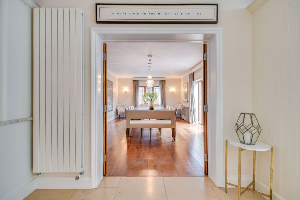 Additional image 12 of 6 bed detached house for saleChallacombe Close, Hutton Mount, Brentwood CM13