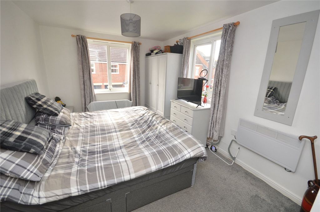 Additional image 7 of 2 bed flat for saleDuke Street, Bridgwater, Somerset TA6