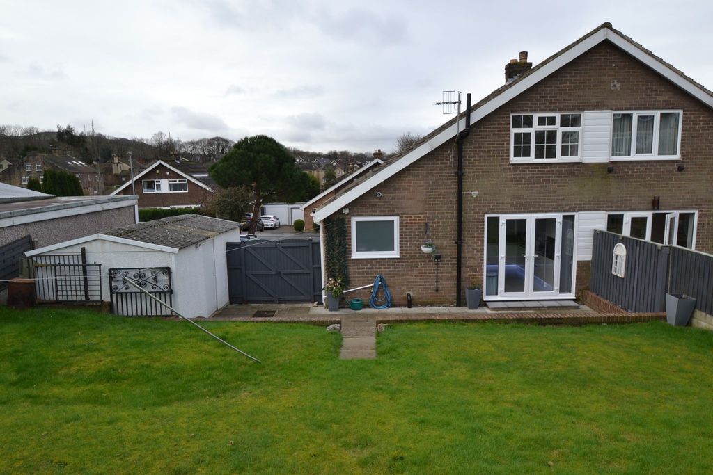 Additional image 20 of 3 bed chalet for saleBrackendale Avenue, Bradford BD10