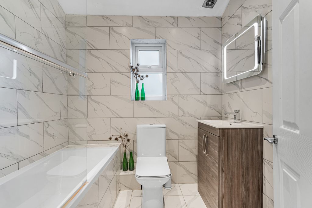 Additional image 14 of 4 bed terraced house for saleWhitestile Road, Brentford TW8