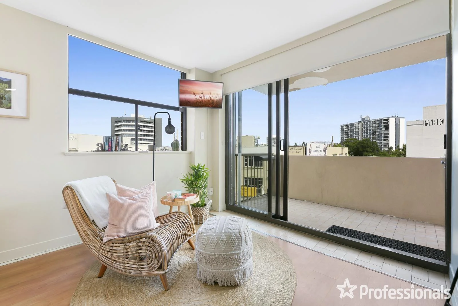 Additional image 3 of 38/3049 Surfers Paradise Blvd, Surfers Paradise QLD 4217