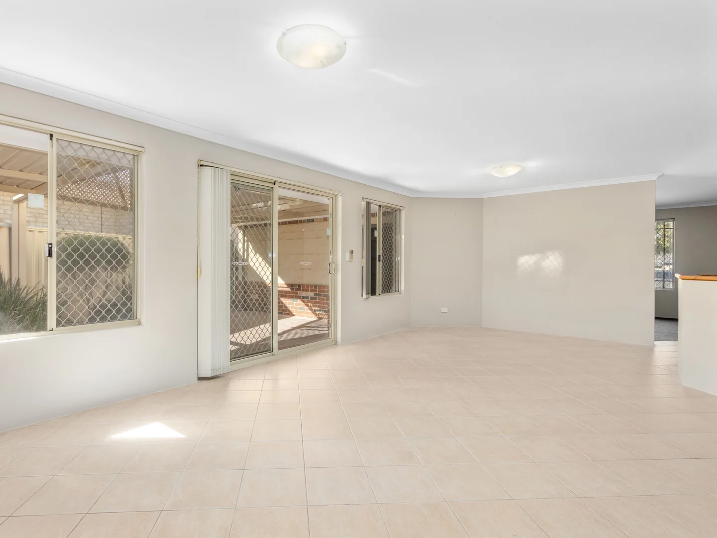 Additional image 15 of 45A Pitt Street, St James WA 6102