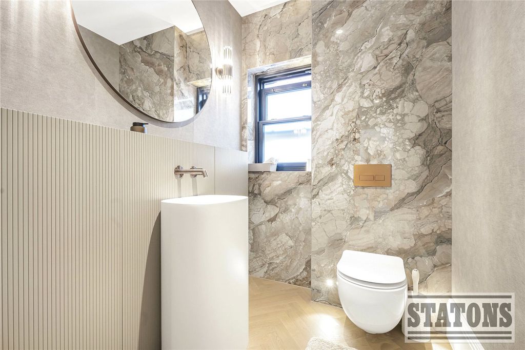 Additional image 13 of 5 bed detached house for saleBarham Avenue, Elstree, Borehamwood, Hertfordshire WD6