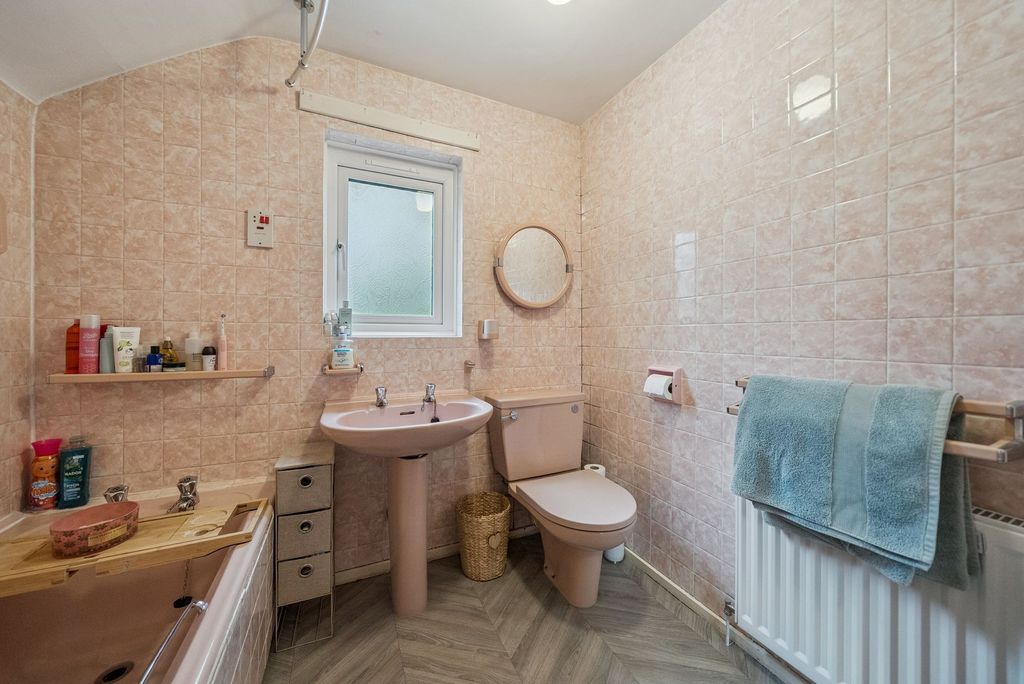 Additional image 30 of 4 bed detached house for sale29 Dalmore Crescent, Helensburgh G84