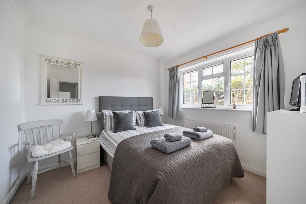 Additional image 9 of 4 bed semi-detached house for saleSutton Place, Brockenhurst SO42