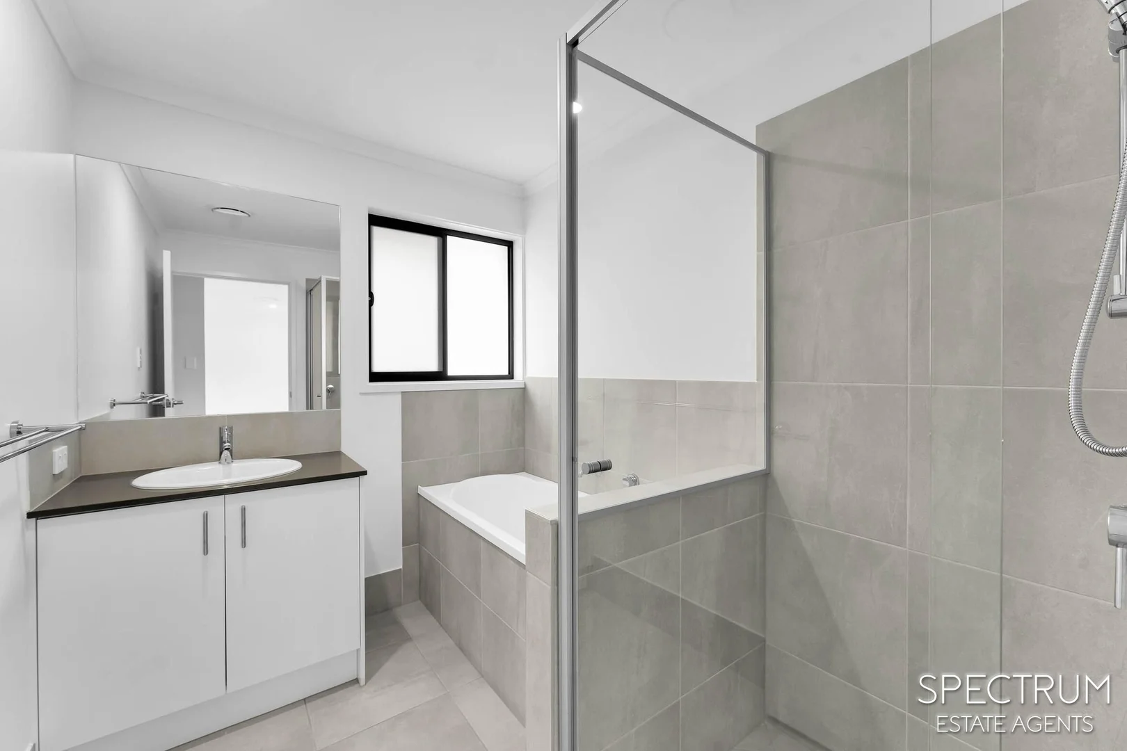 Additional image 3 of 9 Meadowview Place, Moggill QLD 4070