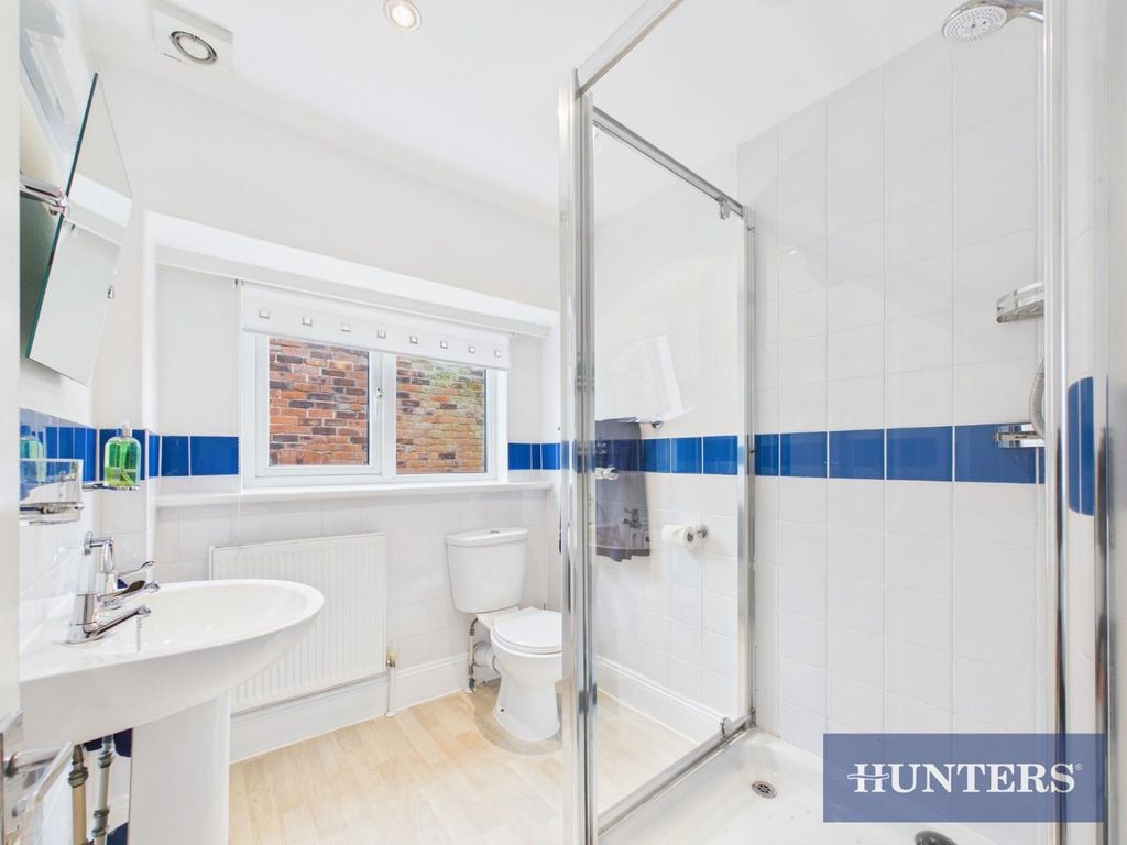 Additional image 11 of 7 bed semi-detached house for saleHorsforth Avenue, Bridlington YO15