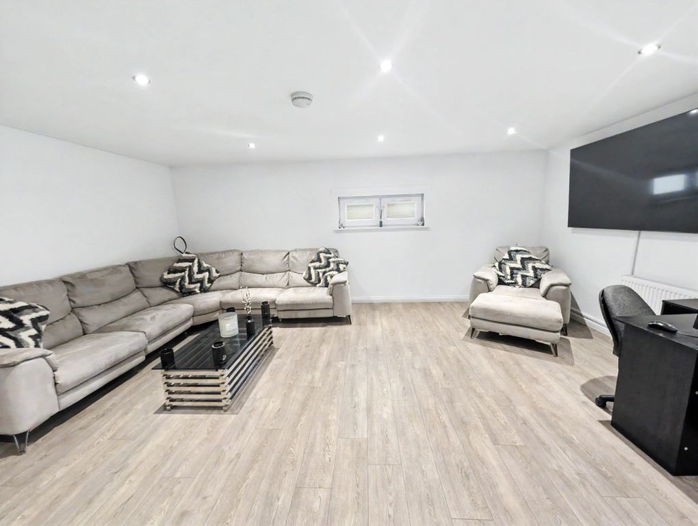 Additional image 5 of 4 bed flat for saleMariners View, Ardrossan KA22