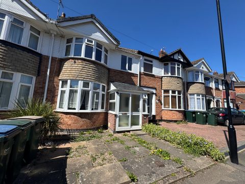 Silverdale Close, Coventry CV2