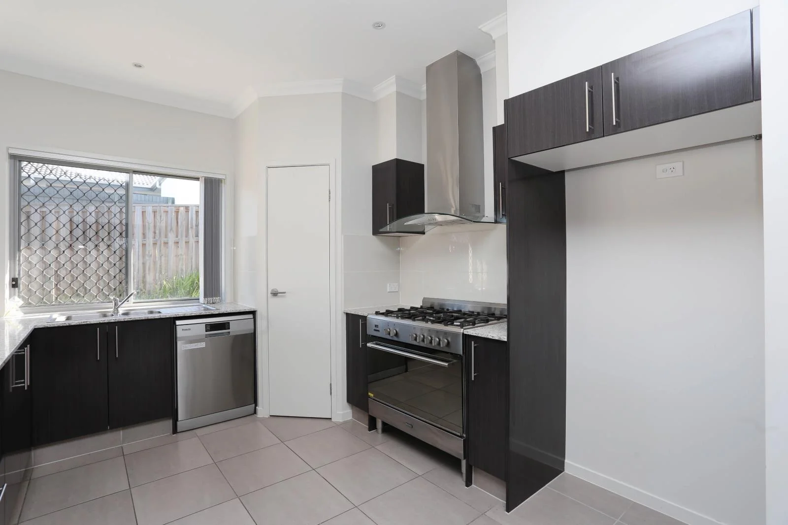Additional image 3 of 37 Anesbury Street, Doolandella QLD 4077