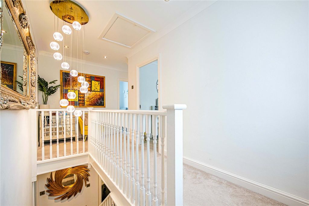Additional image 19 of 4 bed semi-detached house for saleTheobald Street, Borehamwood, Hertfordshire WD6