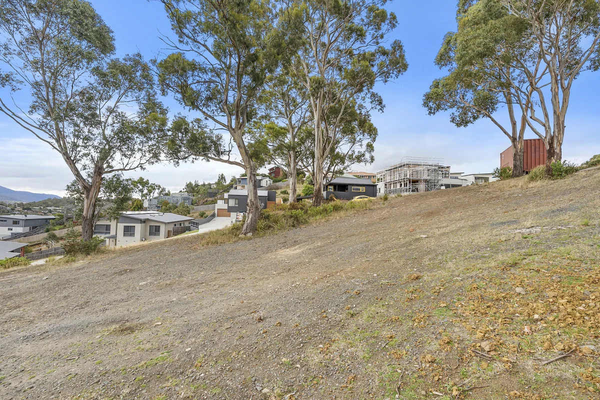 Additional image 13 of 34 Beaumont Road, Lenah Valley TAS 7008