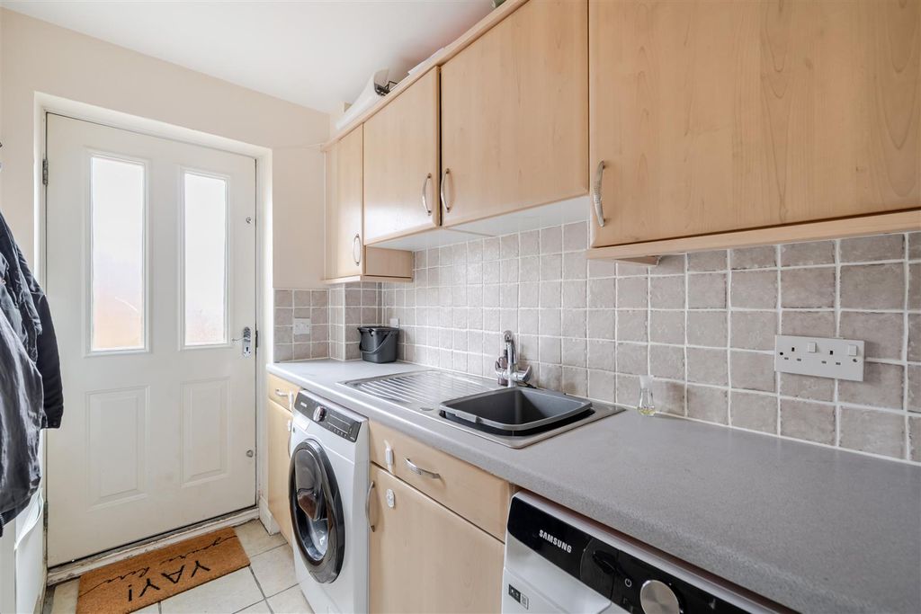 Additional image 6 of 4 bed link detached house for saleCobham Road, Blandford Forum DT11