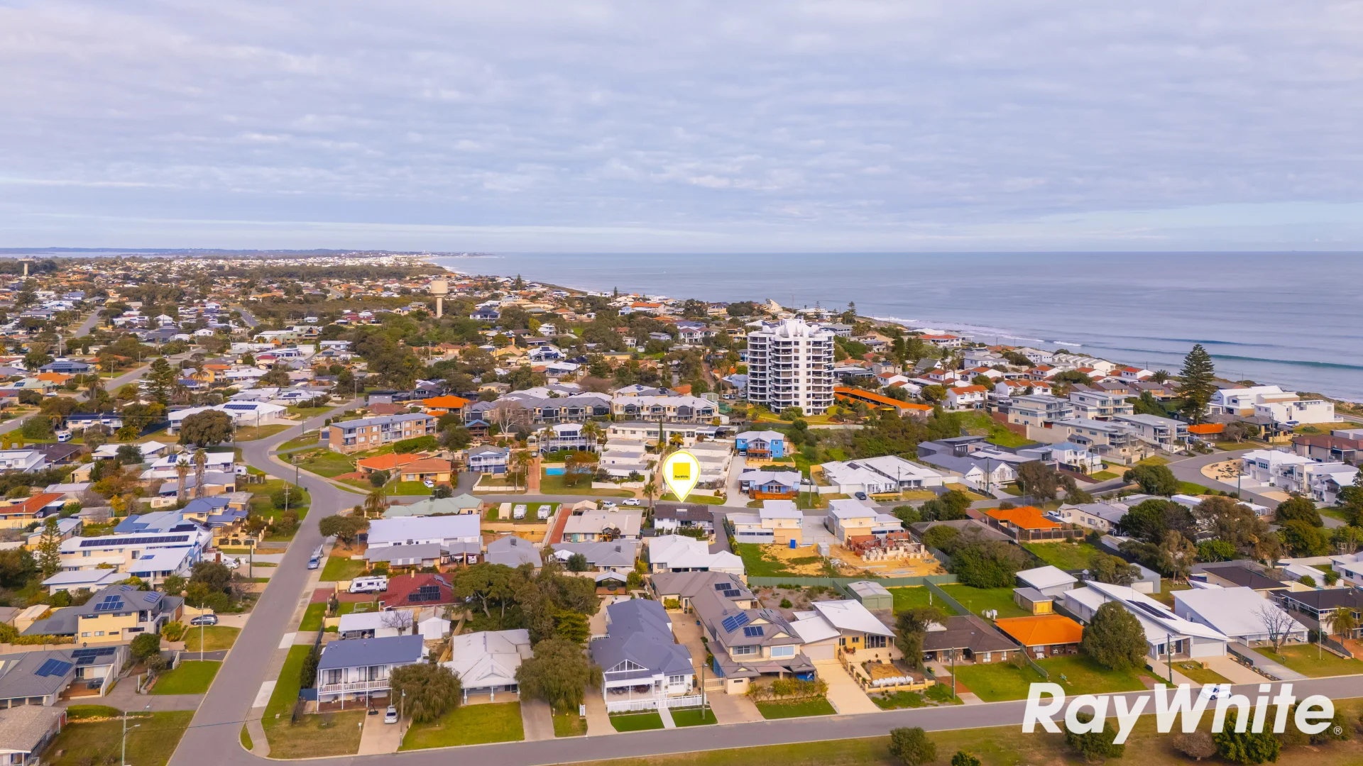 Additional image 19 of 6 Oversby Street, Halls Head WA 6210