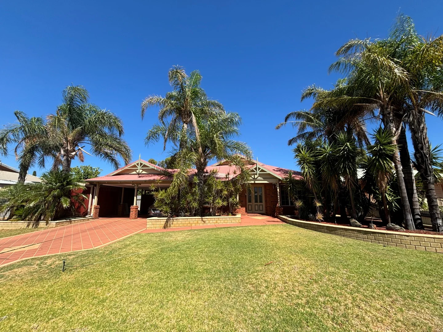 8 Goongarri Way, Hannans WA 6430