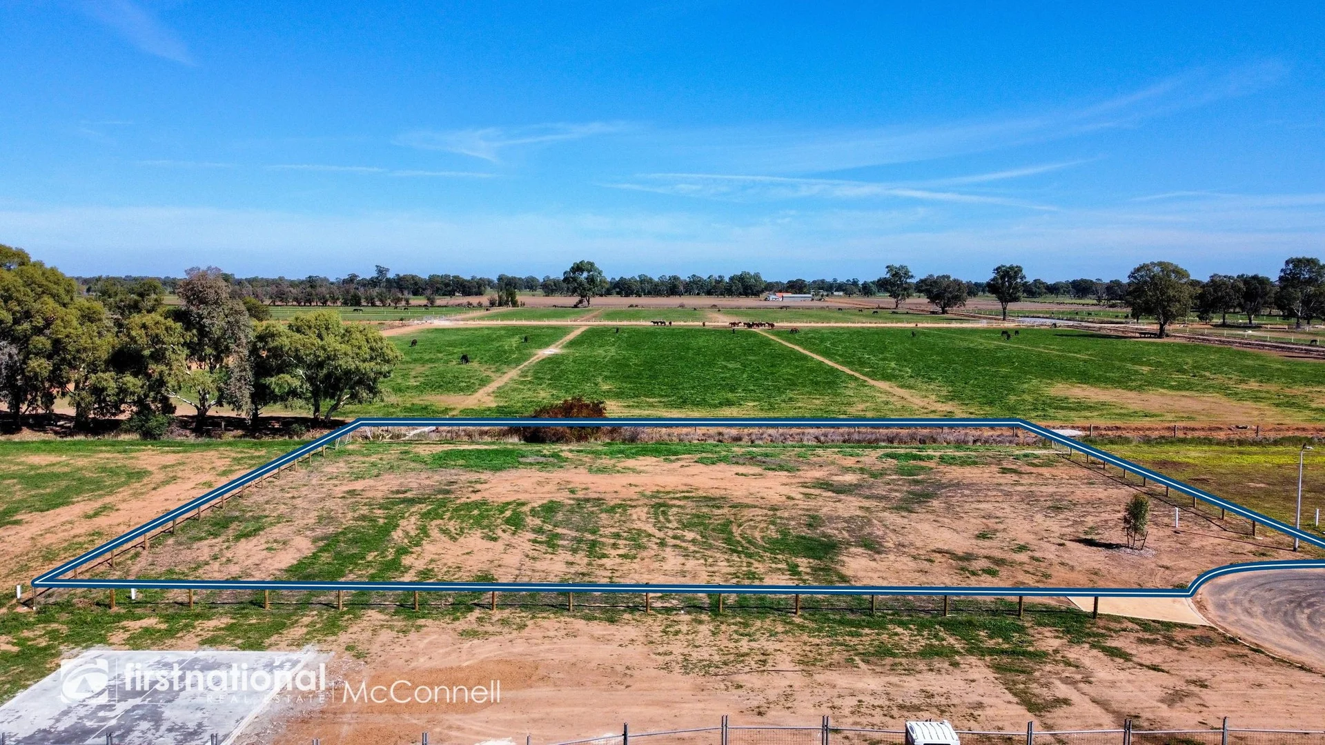 9 Cross Close, Kyabram VIC 3620 photo 2