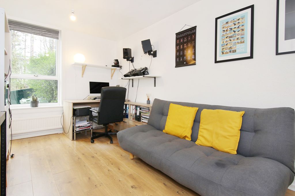 Additional image 12 of 3 bed flat for sale6 Park Avenue, Loanhead EH20