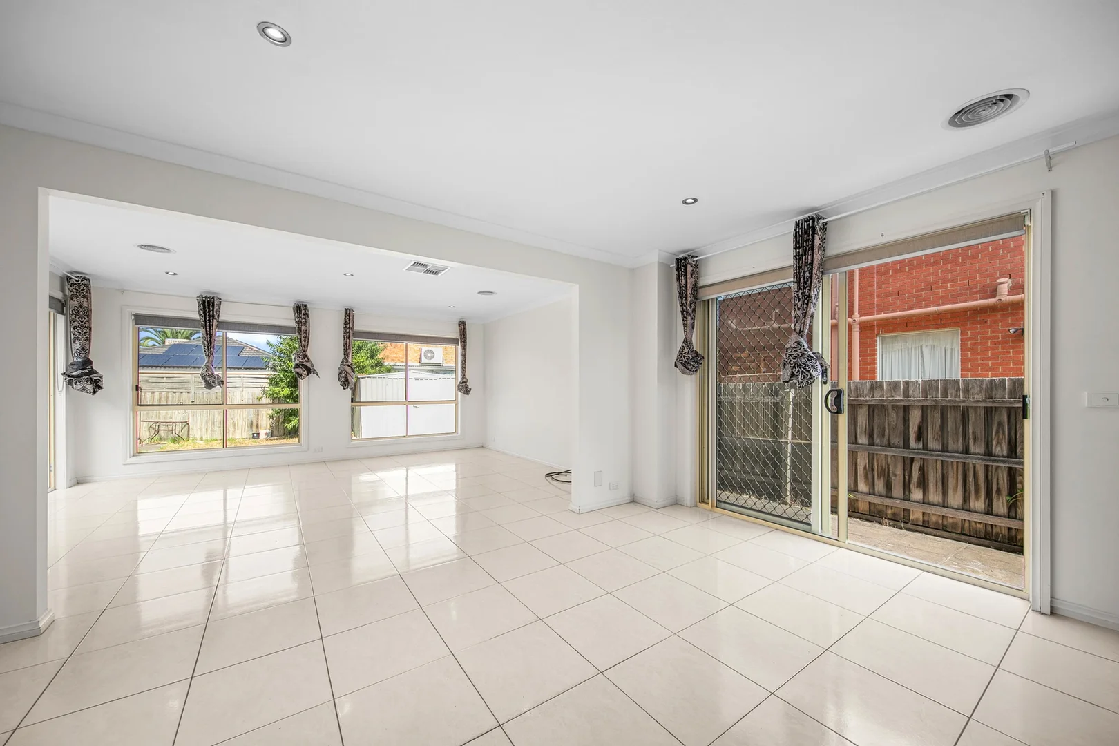 Additional image 3 of 5 Manerlong Walk, Sydenham VIC 3037