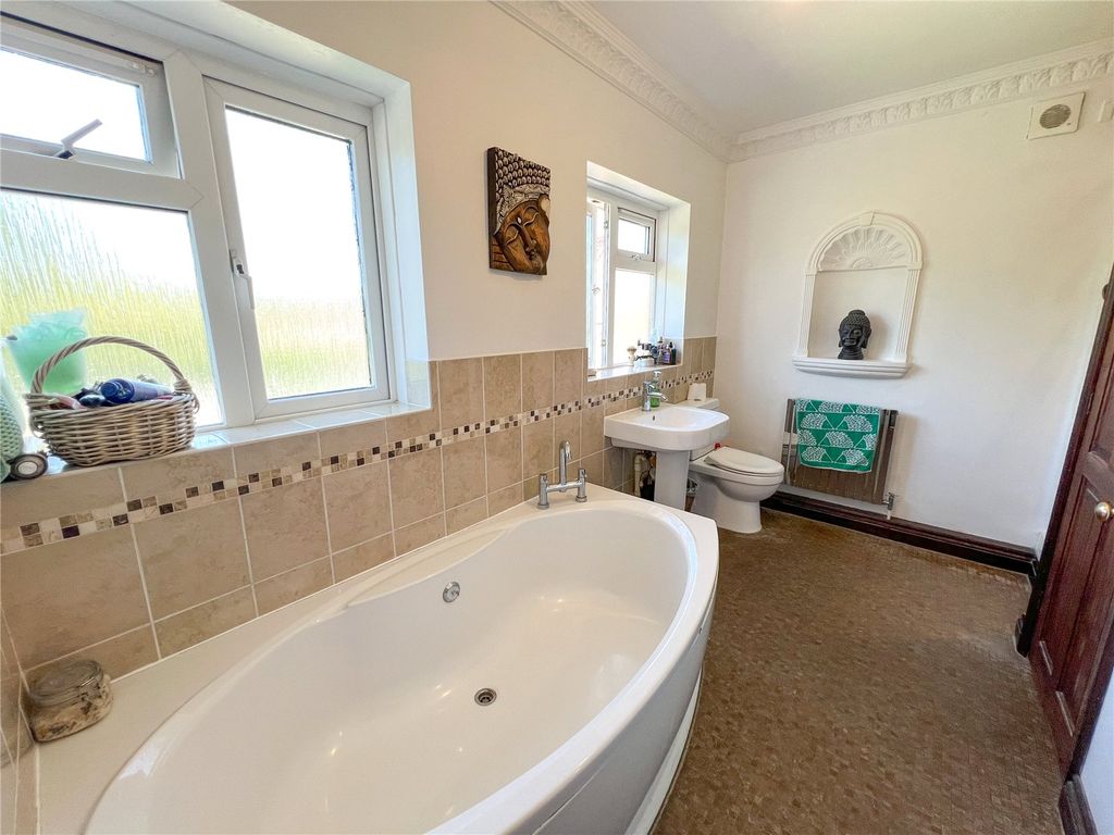 Additional image 12 of 6 bed semi-detached house for saleSalisbury Crescent, Blandford Forum, Dorset DT11