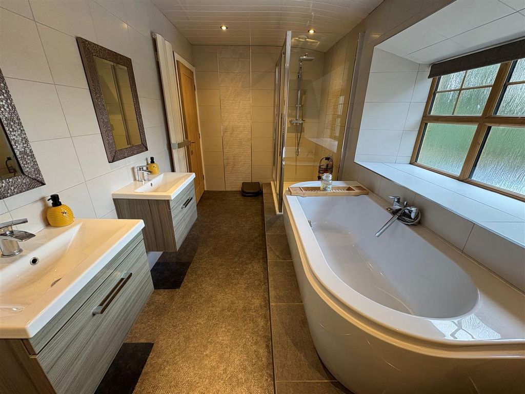 Additional image 29 of 5 bed detached house for saleNew Houses, Back Lyon Street, Queensbury BD13