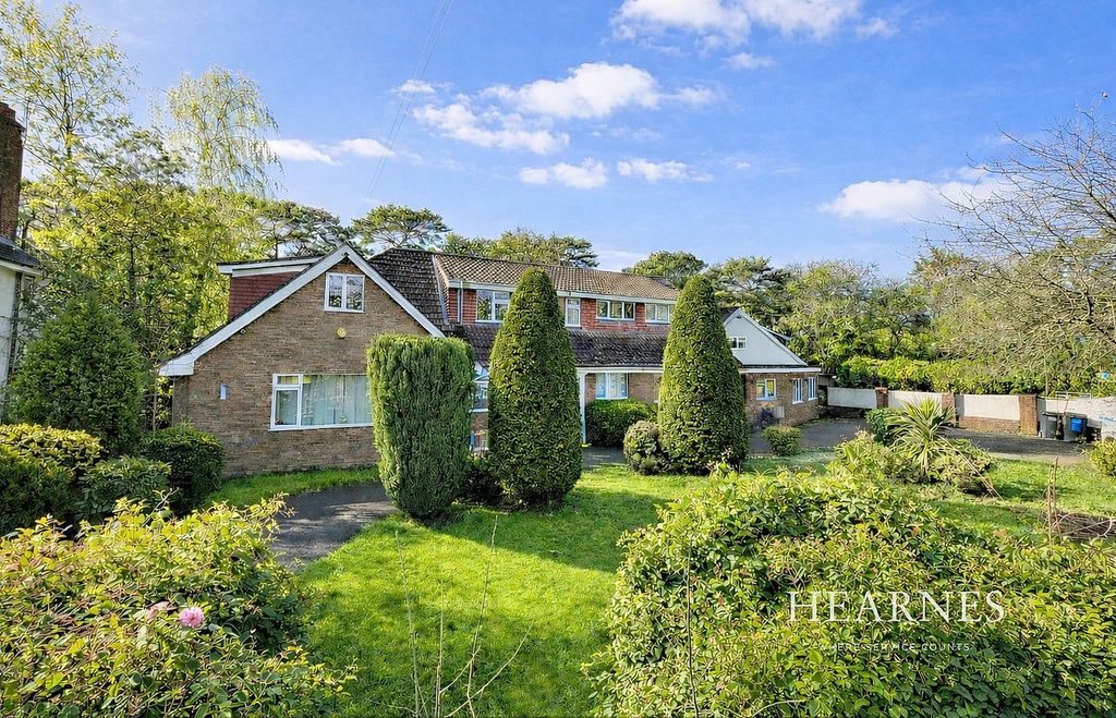 6 bed detached house for saleRothesay Road, Bournemouth BH4
