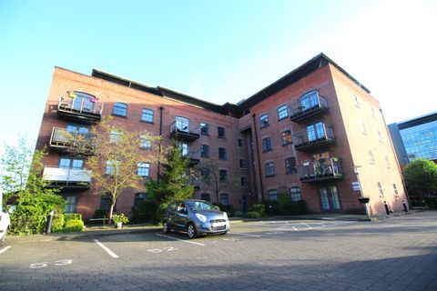 Chapeltown Street, Manchester M1