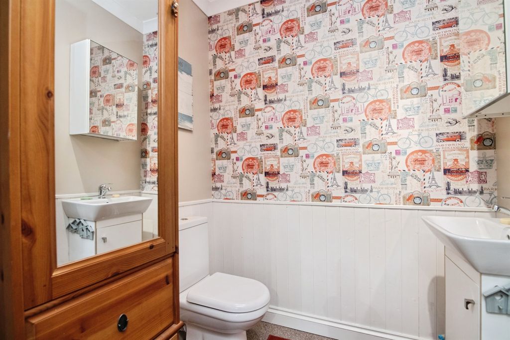 Additional image 16 of 3 bed semi-detached house for saleHigh Street, Pensnett, Brierley Hill DY5