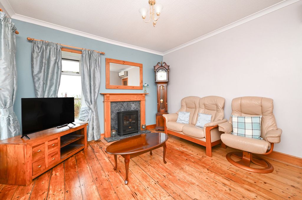 Additional image 4 of 3 bed bungalow for saleHoul Road, Scalloway, Shetland ZE1