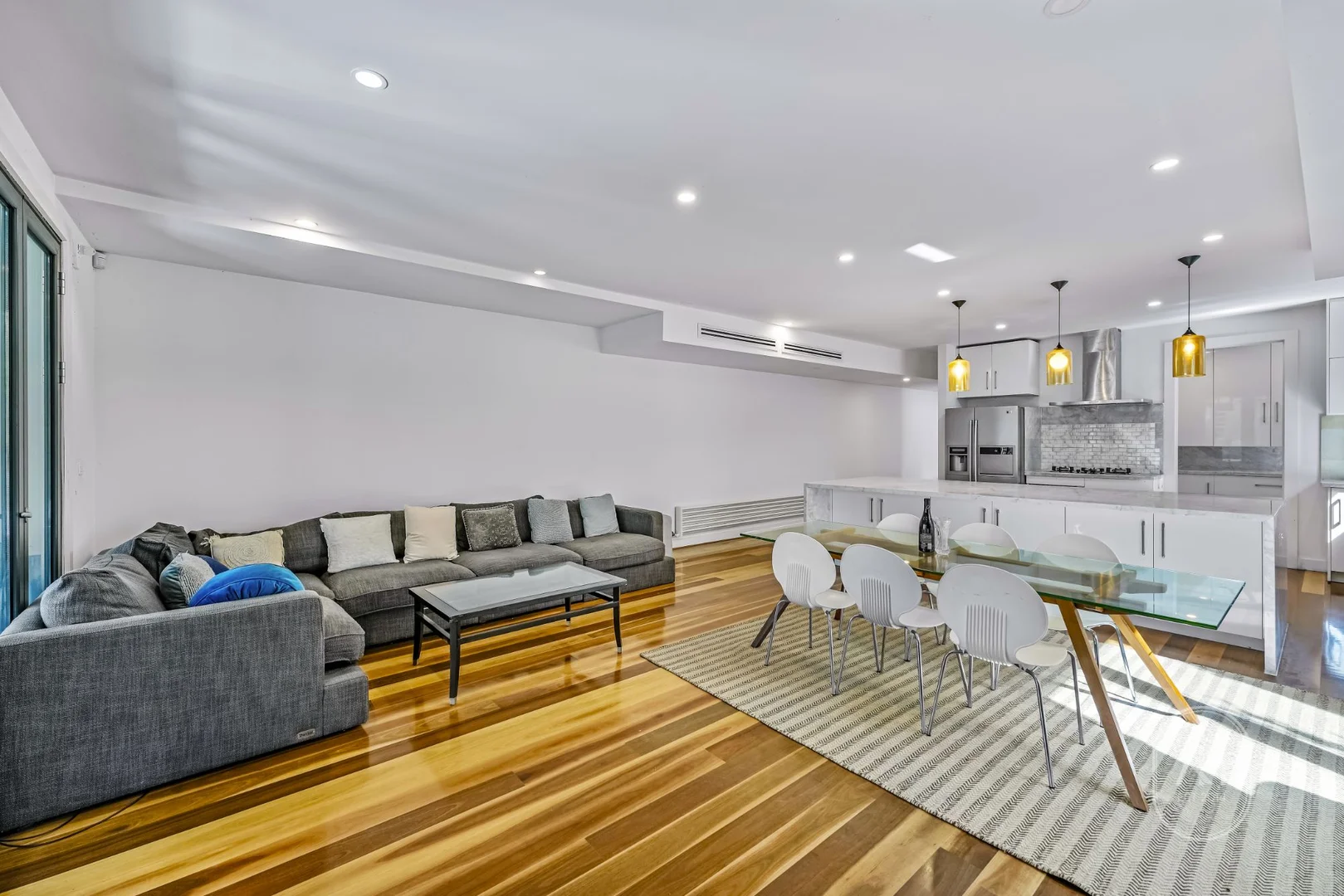 15A Davis Street, Doncaster VIC 3108 photo 4