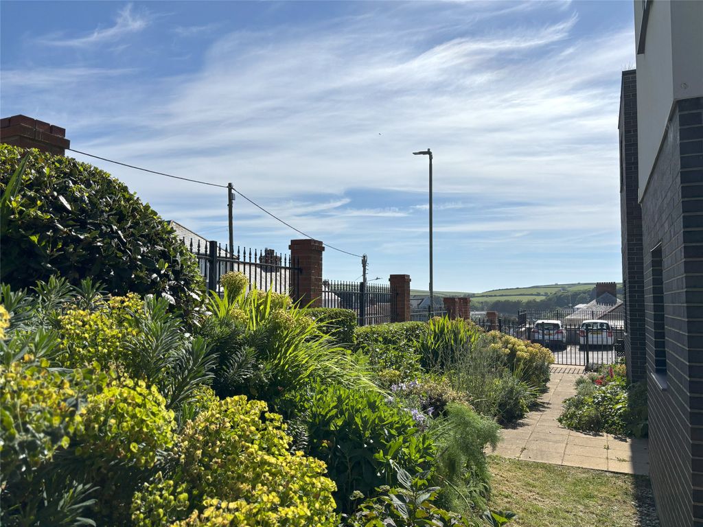 Additional image 8 of 2 bed flat for saleBramble Hill, Bude EX23