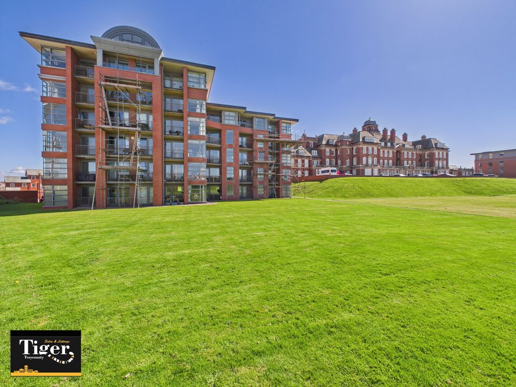 2 bed flat for saleQueens Promenade, Bispham, Blackpool FY2