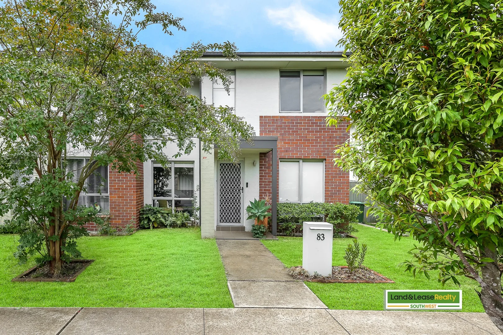 83 Northampton Drive, Glenfield NSW 2167