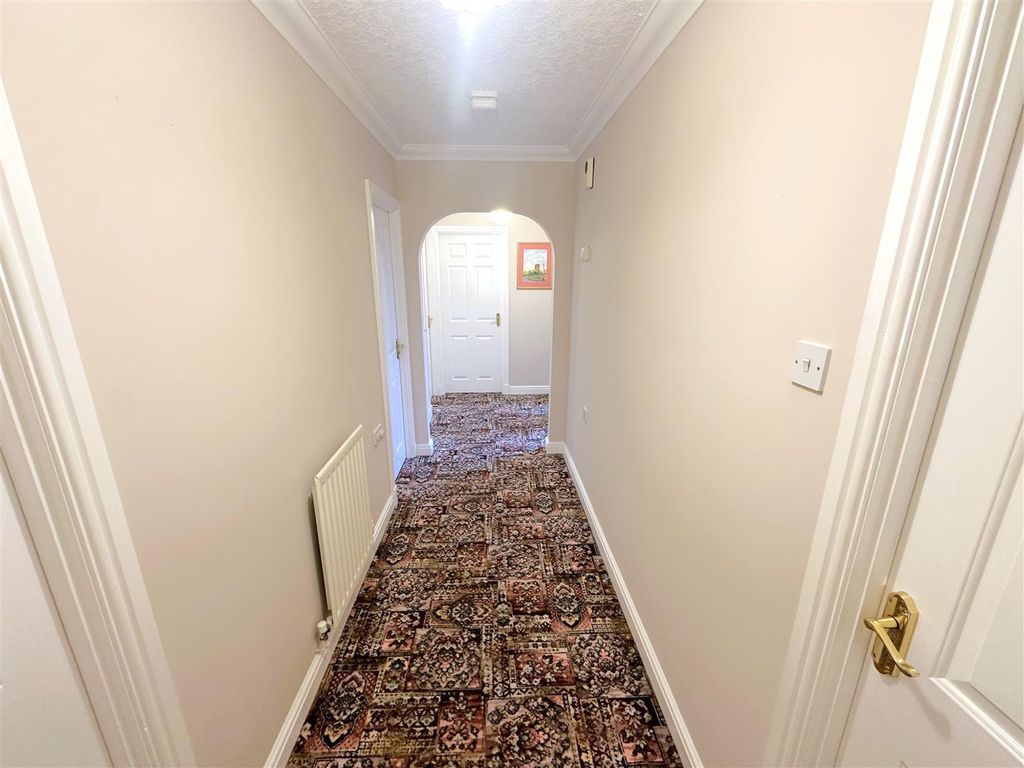 Additional image 12 of 3 bed detached bungalow for saleHoward Gardens, Brampton CA8