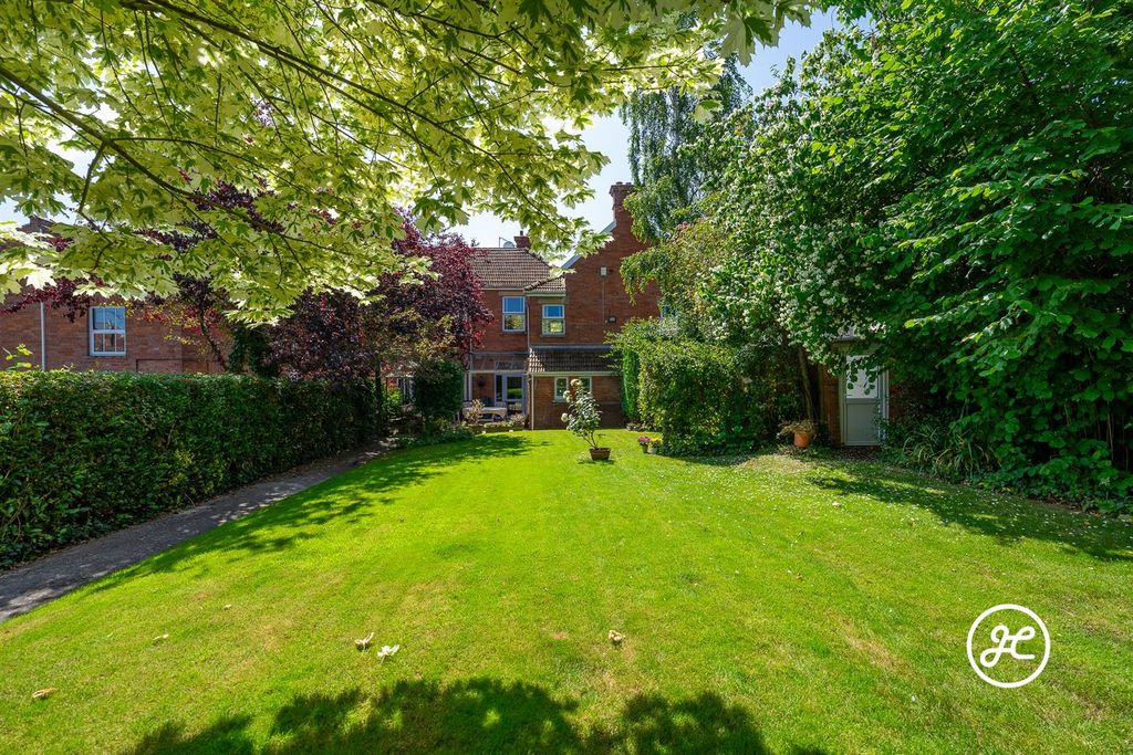 Additional image 36 of 5 bed detached house for saleDurleigh Road, Bridgwater TA6