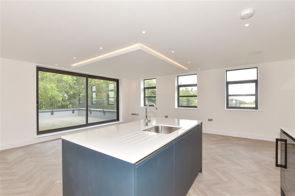 Additional image 4 of 2 bed flat for saleConvent Road, Broadstairs, Kent CT10