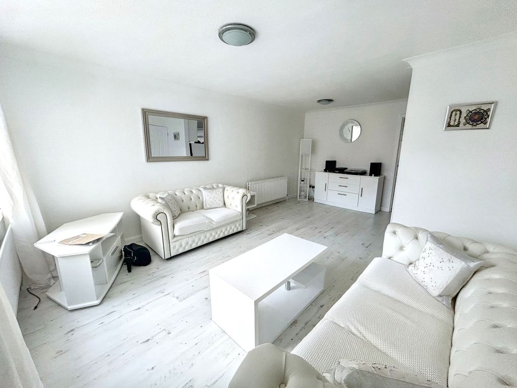 Additional image 2 of 2 bed flat for saleCoalway Lane, Whickham, Newcastle Upon Tyne NE16
