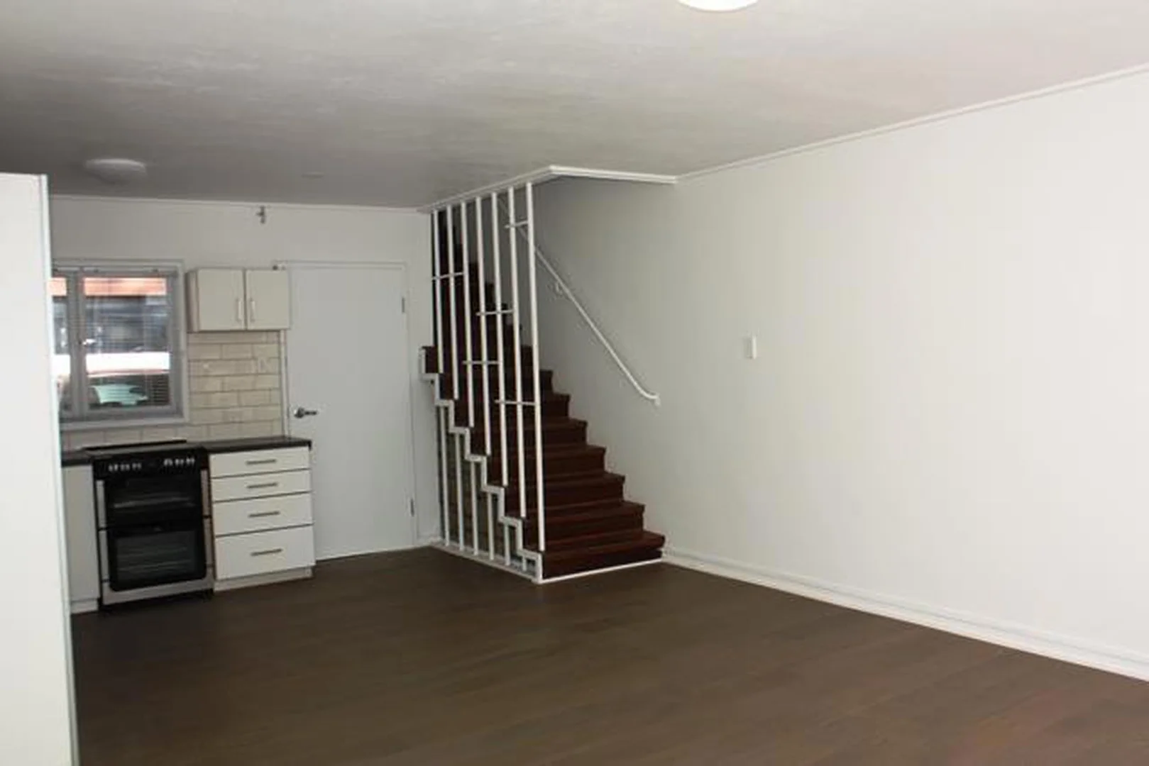 Additional image 3 of 2/30 Old Burleigh Road, Surfers Paradise QLD 4217