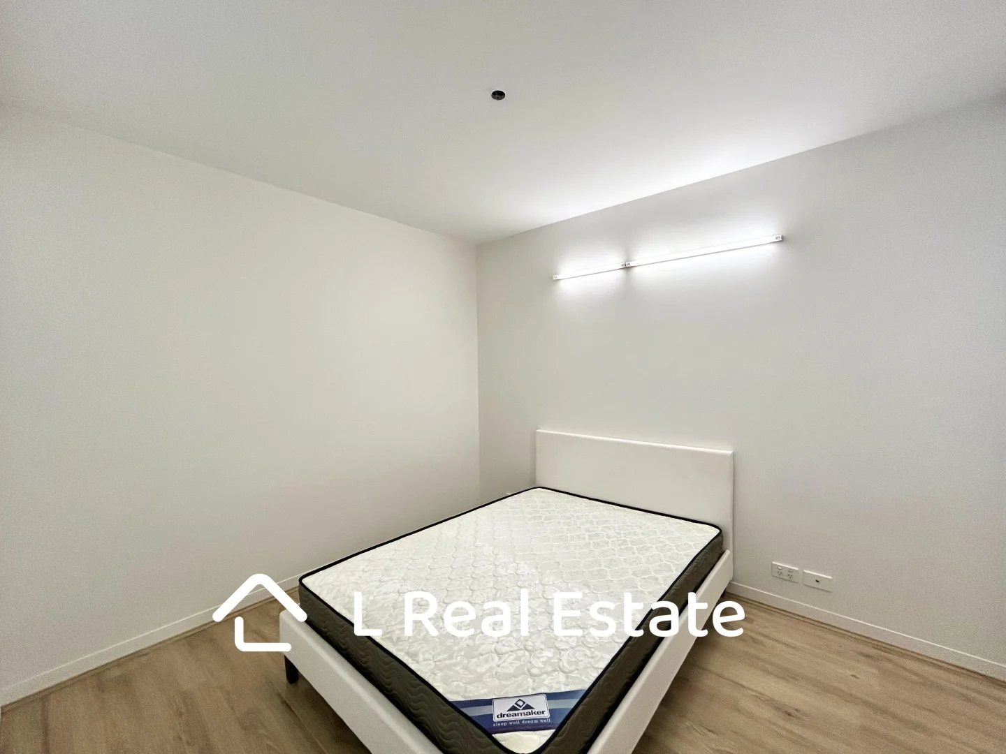 Additional image 3 of 3305/31 Abeckett Street, Melbourne VIC 3000