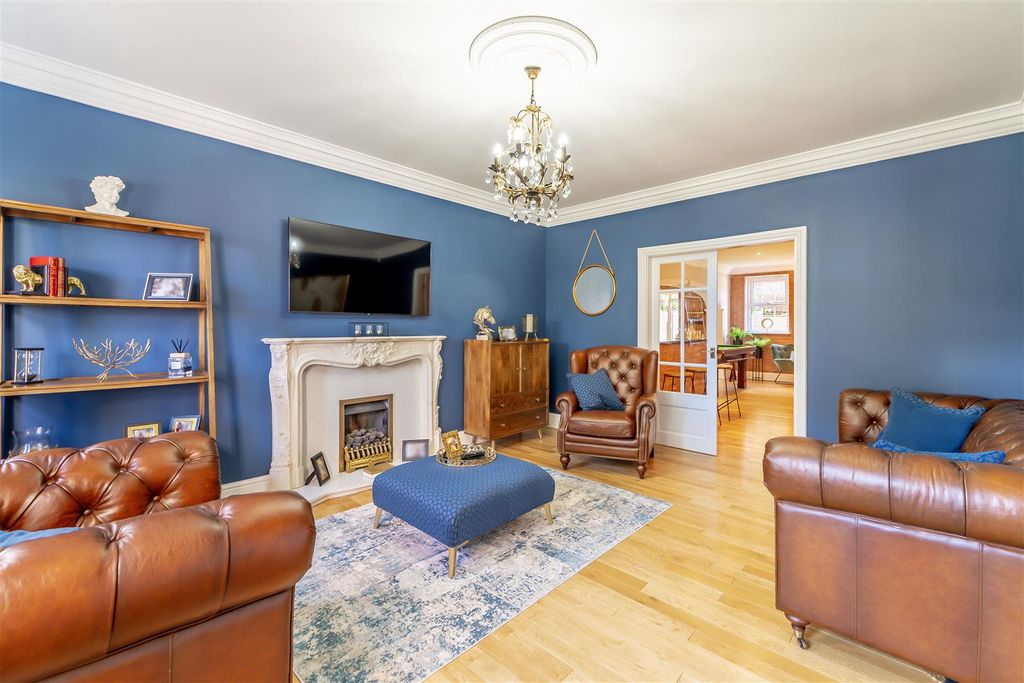 Additional image 22 of 5 bed detached house for saleGrangelea Gardens, Bramcote, Nottingham NG9