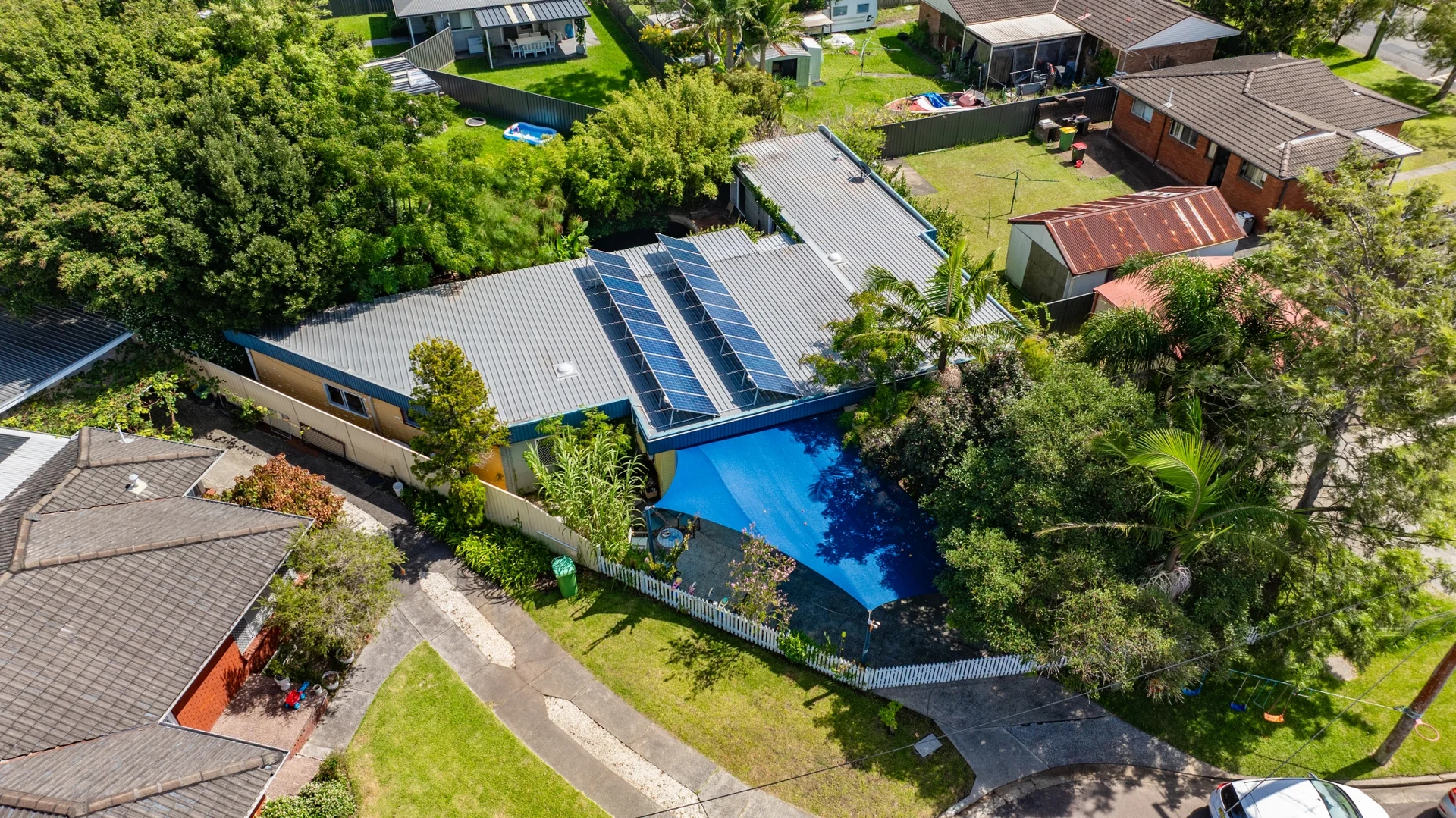 5 Wyuna Close, Gorokan NSW 2263 photo 2