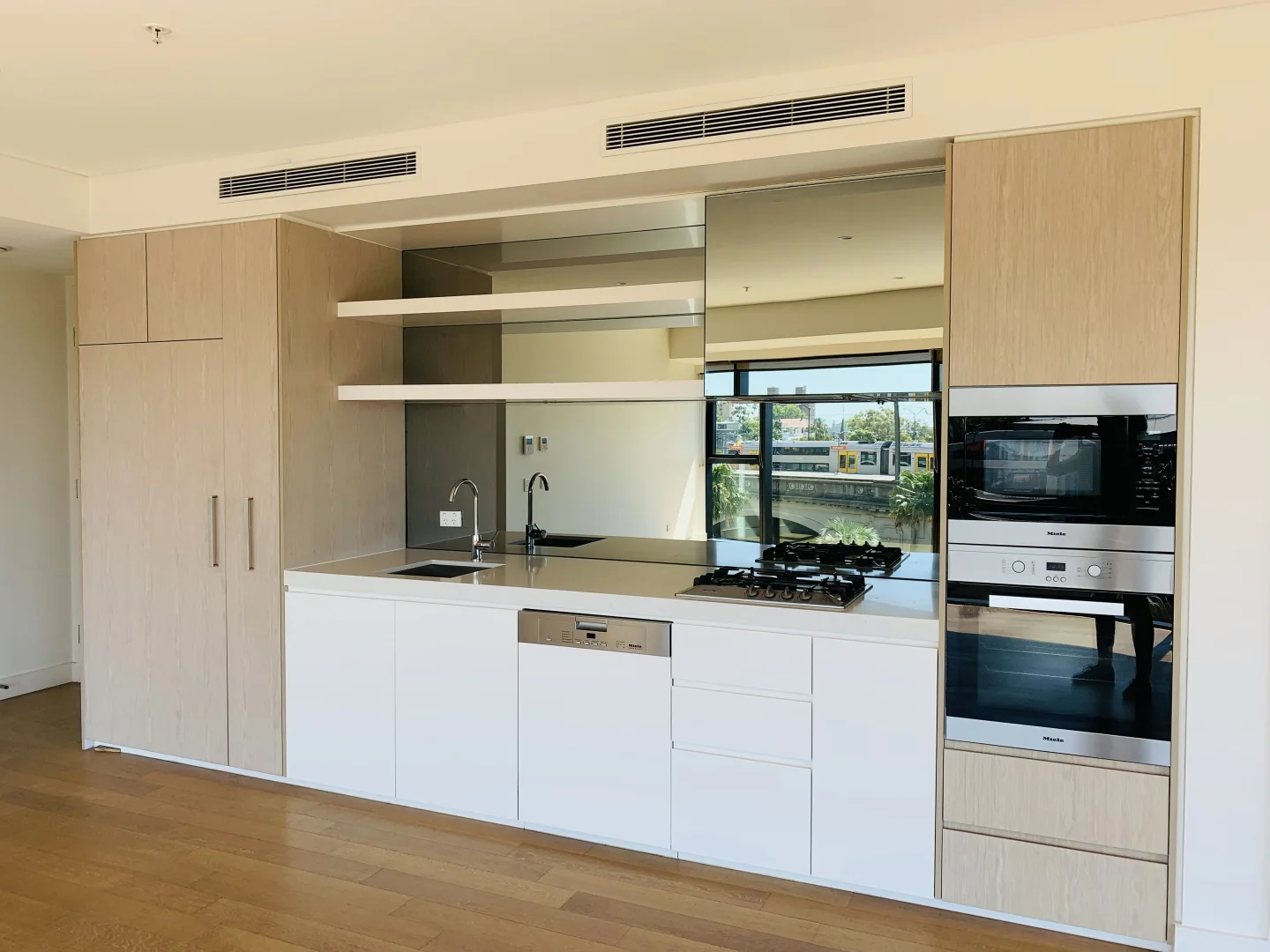 Additional image 3 of 510/80 Alfred Street, Milsons Point NSW 2061