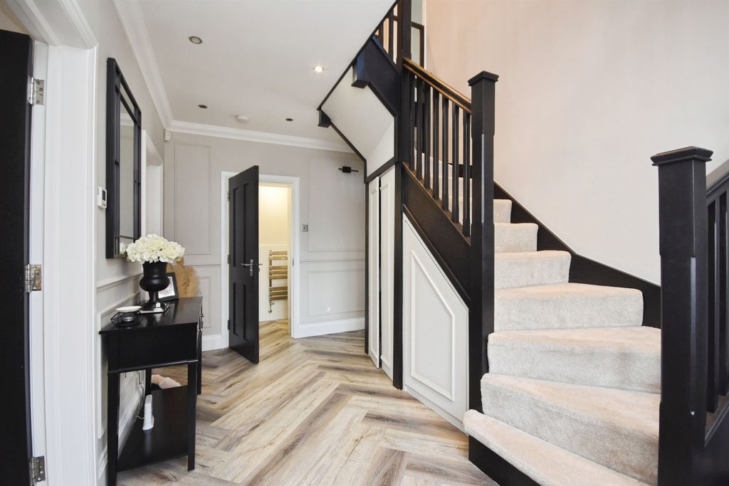 Additional image 5 of 5 bed detached house for saleCressing Road, Braintree CM7