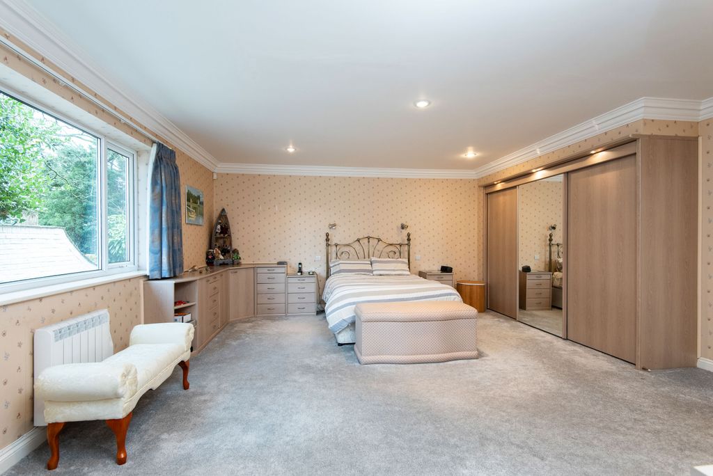 Additional image 16 of 5 bed detached bungalow for salePark Road, Boston PE21