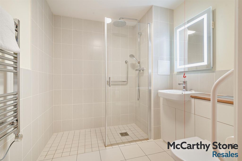 Additional image 7 of 1 bed flat for saleBlake Court, Northgate, Bridgwater TA6