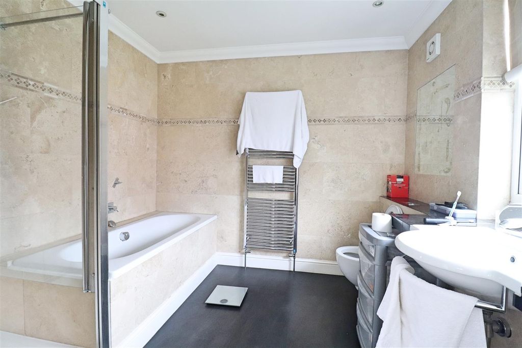 Additional image 23 of 6 bed detached house for saleChurch Lane, Braintree CM7