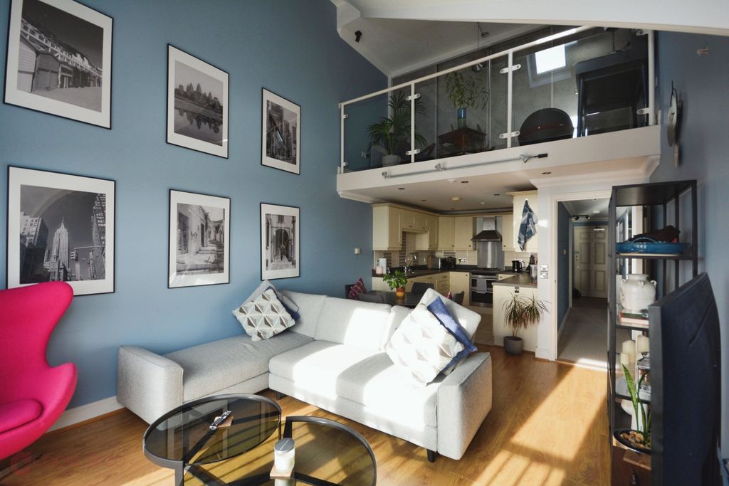 Additional image 7 of 3 bed flat for sale72 Dumpton Park Drive, Broadstairs, Kent CT10