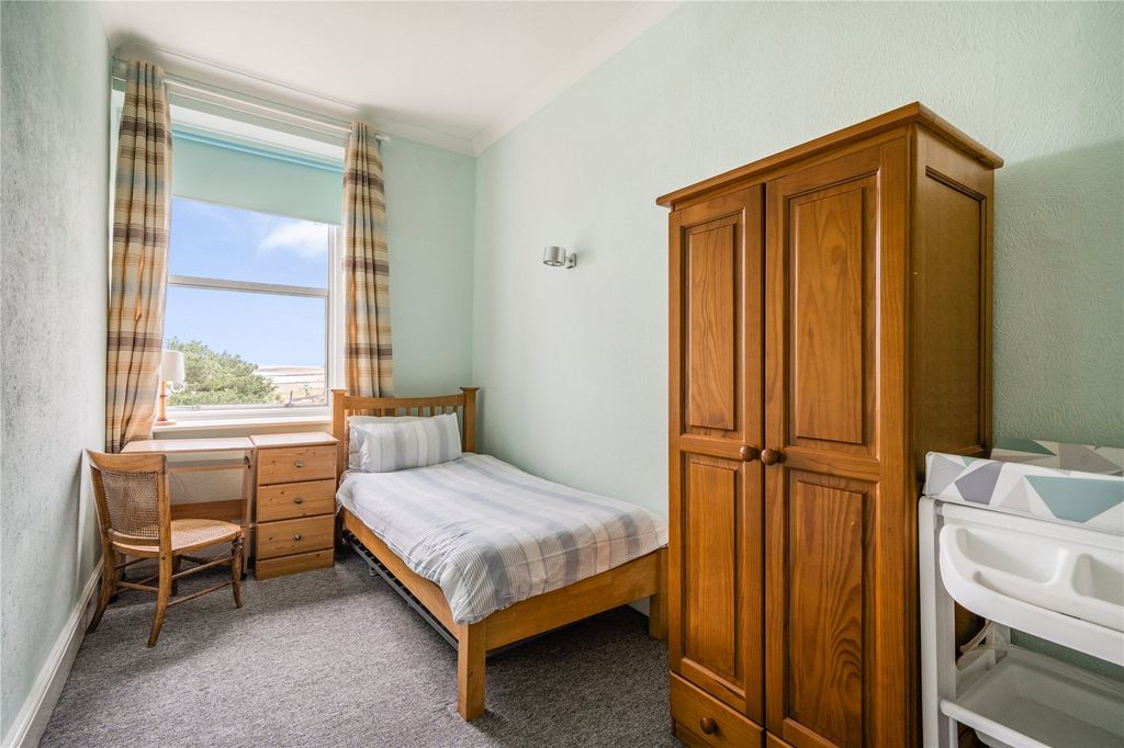 Additional image 8 of 3 bed flat for sale2 The Esplanade, Minehead, Somerset TA24