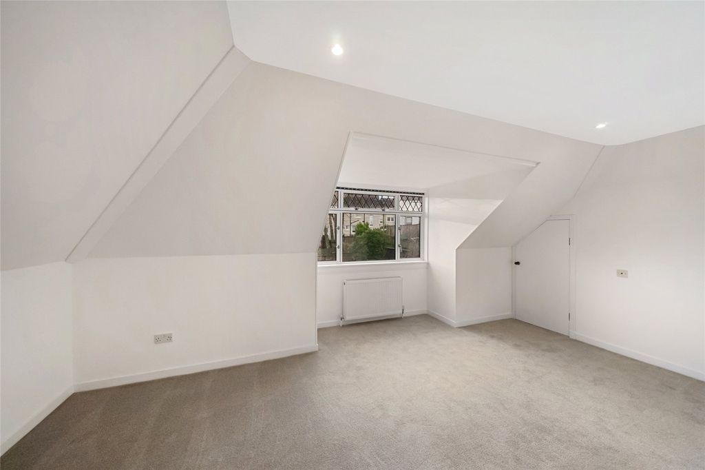Additional image 18 of 4 bed detached bungalow for saleDuke Street, Denny FK6