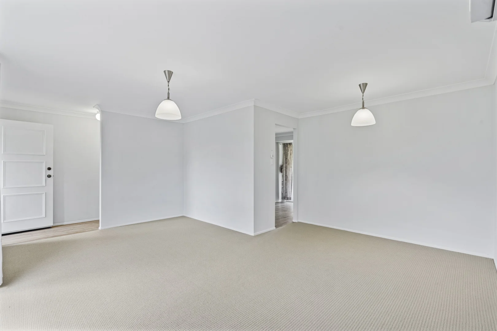7 Williams Way, Calamvale QLD 4116 photo 5