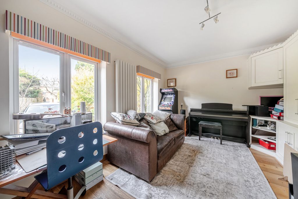 Additional image 17 of 5 bed detached house for saleRosslyn Park, Weybridge KT13